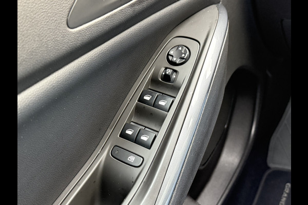 Opel Grandland X BWJ 2019 | 1.2T 131PK Bus Executive AUTOMAAT | TREKHAAK | CAMERA A | LEDER/STOF | NAVI | CLIMA | STOELVERW | CARPLAY | PRIVACY GLASS |
