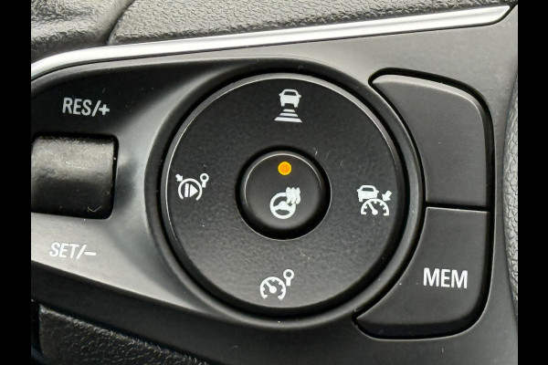 Opel Grandland X BWJ 2019 | 1.2T 131PK Bus Executive AUTOMAAT | TREKHAAK | CAMERA A | LEDER/STOF | NAVI | CLIMA | STOELVERW | CARPLAY | PRIVACY GLASS |