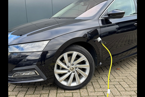Škoda Octavia Combi 1.4 TSI iV PHEV * Panorama * Stoelventilatie * 2x Memory * Head-up Display *