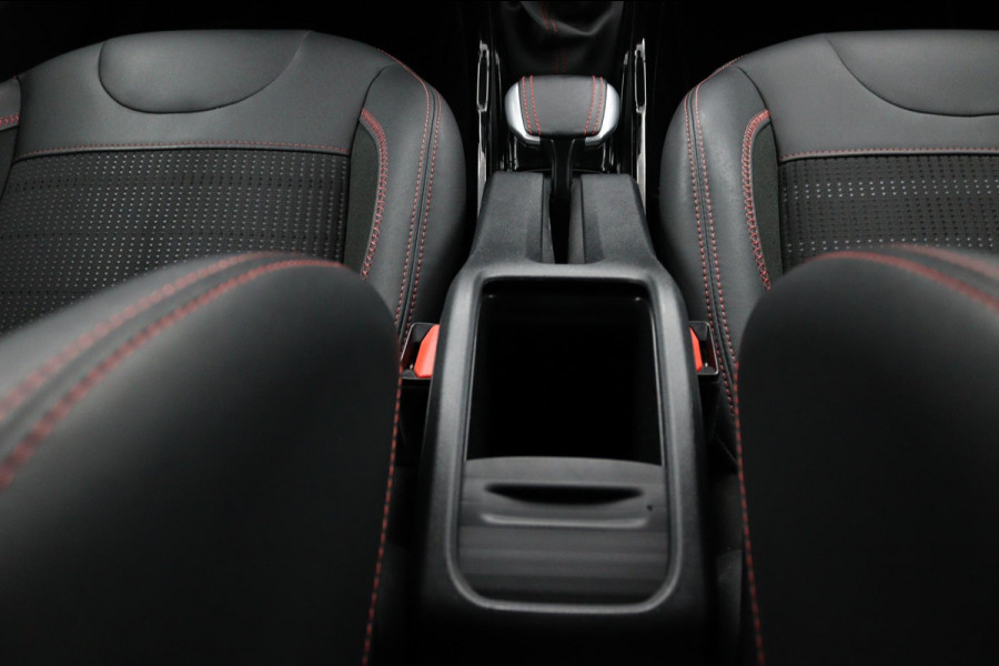 Peugeot 2008 1.2 GT-Line*ECC*CRUISE*NAVI*HAAK*CAM*CARPLAY*