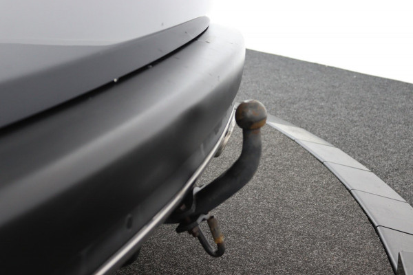 Peugeot 2008 1.2 GT-Line*ECC*CRUISE*NAVI*HAAK*CAM*CARPLAY*