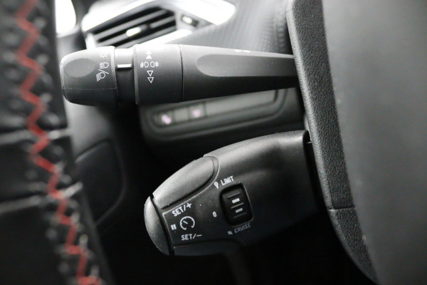 Peugeot 2008 1.2 GT-Line*ECC*CRUISE*NAVI*HAAK*CAM*CARPLAY*