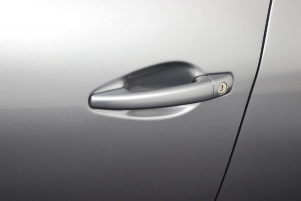 Peugeot 2008 1.2 GT-Line*ECC*CRUISE*NAVI*HAAK*CAM*CARPLAY*