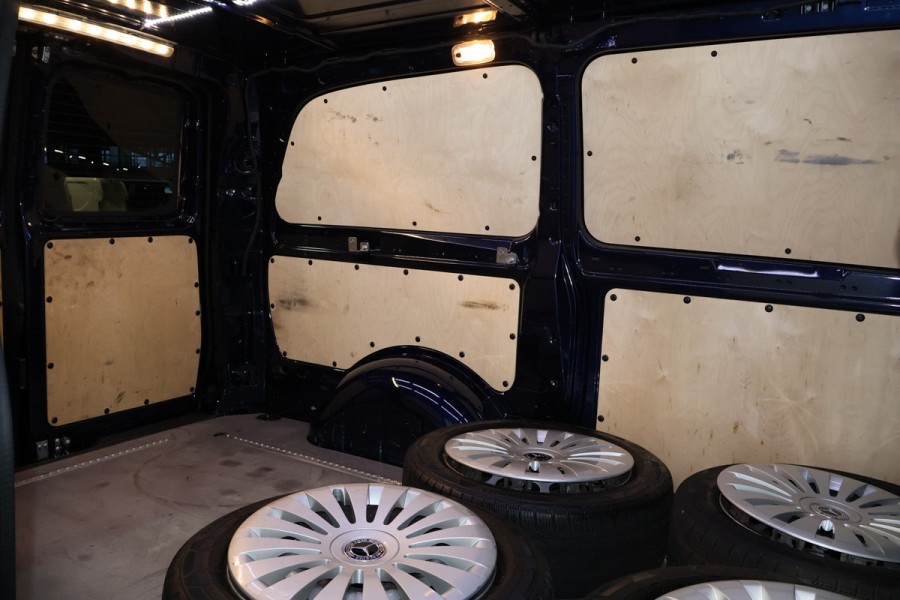 Mercedes-Benz Vito 119 CDI Automaat Led Distronic Navigatie Imperiaal