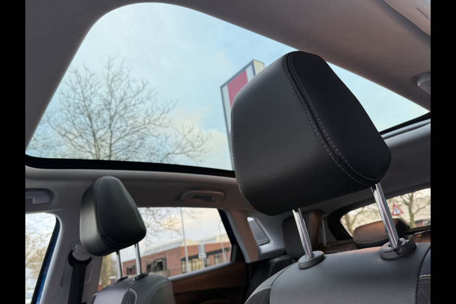 Opel Grandland X BWJ 2019 | 1.2T 131PK Bus. Executive | TREKHAAK | PANO DAK | CLIMA | NAVI | 18'' LMV | CARPLAY | SPORTSTOELEN | PDC 2X