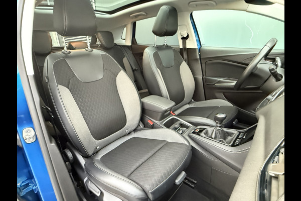 Opel Grandland X BWJ 2019 | 1.2T 131PK Bus. Executive | TREKHAAK | PANO DAK | CLIMA | NAVI | 18'' LMV | CARPLAY | SPORTSTOELEN | PDC 2X