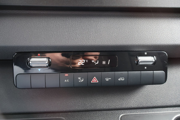 Mercedes-Benz Sprinter 317 CDI L2 H2 DC Automaat 3.5T Trekhaak