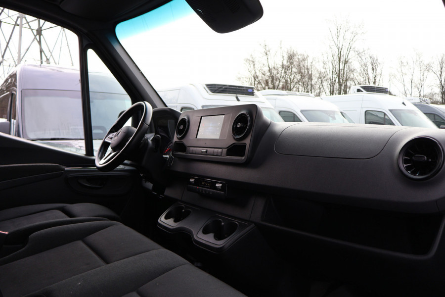 Mercedes-Benz Sprinter 317 CDI L2 H2 DC Automaat 3.5T Trekhaak