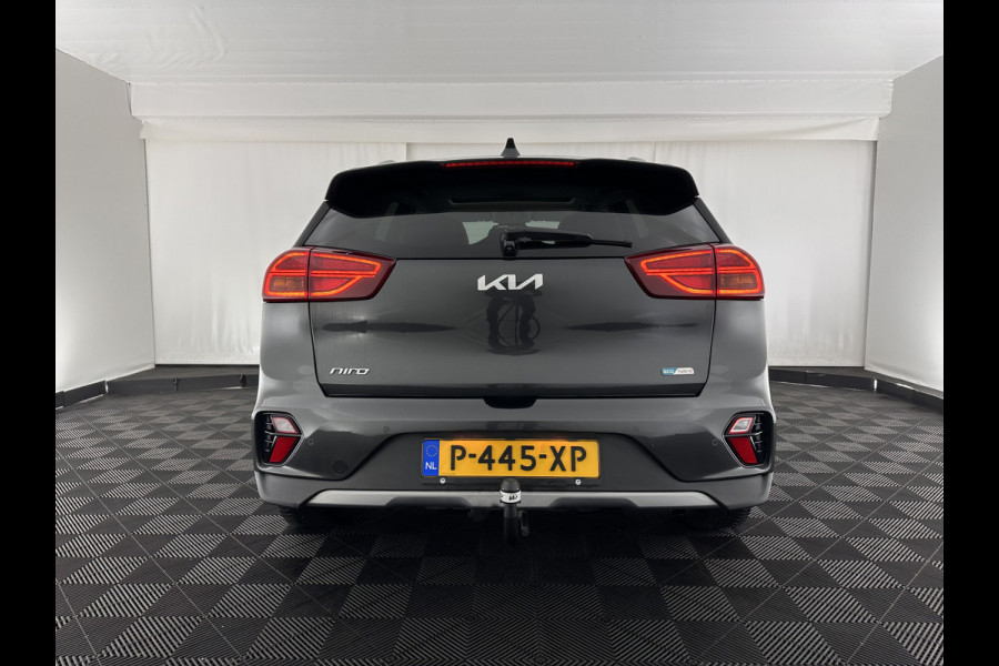 Kia Niro 1.6 GDi Hybrid ExecutiveLine (INCL-BTW) Aut. *PANO |  LEATHER | FULL-LED | NAVI-FULLMAP | DIGI-COCKPIT | HEATED-COMFORTSEATS | CAMERA | DAB+ | KEYLESS | ECC | SHIFTPADDLES | ADAPTIVE-CRUISE | LANE-ASSIST | 16"ALU*