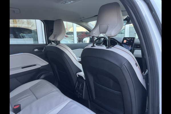 Renault Captur 1.3 TCe 130 Initiale Paris | Stuurverwarming | Leer | Adaptieve Cruise | Dodehoek Detectie