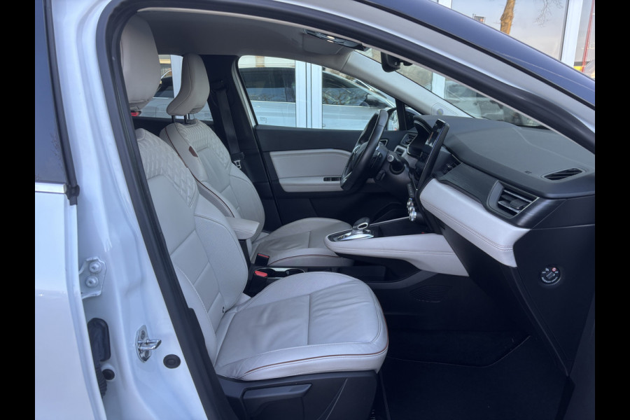 Renault Captur 1.3 TCe 130 Initiale Paris | Stuurverwarming | Leer | Adaptieve Cruise | Dodehoek Detectie