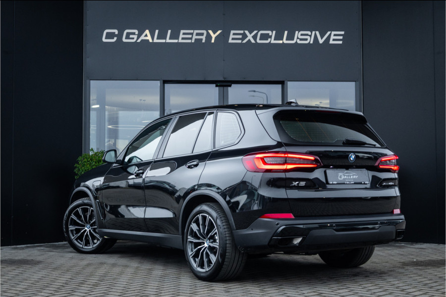 BMW X5 xDrive45e Executive - Panorama | Luchtvering | Memory | 360 Camera | M Sport Interieur