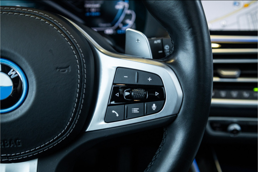 BMW X5 xDrive45e Executive - Panorama | Luchtvering | Memory | 360 Camera | M Sport Interieur