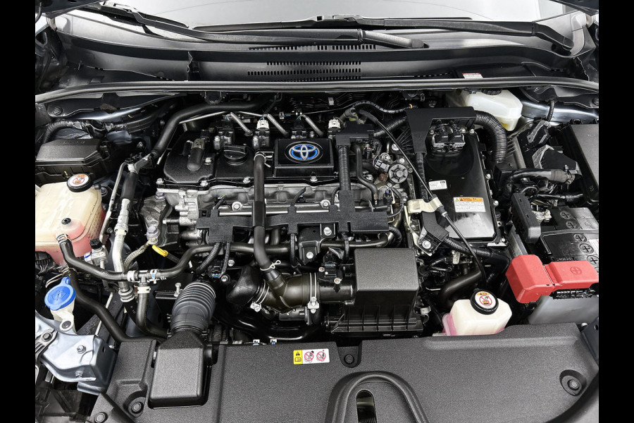 Toyota Corolla 1.8 Hybrid Executive Sedan / Leder / Navigatie / Xenon / Pdc.V+A / Airco-ecc./ Radio multimedia / Apk 03-2027