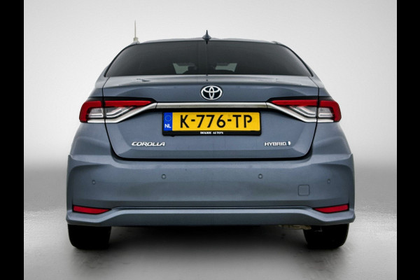 Toyota Corolla 1.8 Hybrid Executive Sedan / Leder / Navigatie / Xenon / Pdc.V+A / Airco-ecc./ Radio multimedia / Apk 03-2027