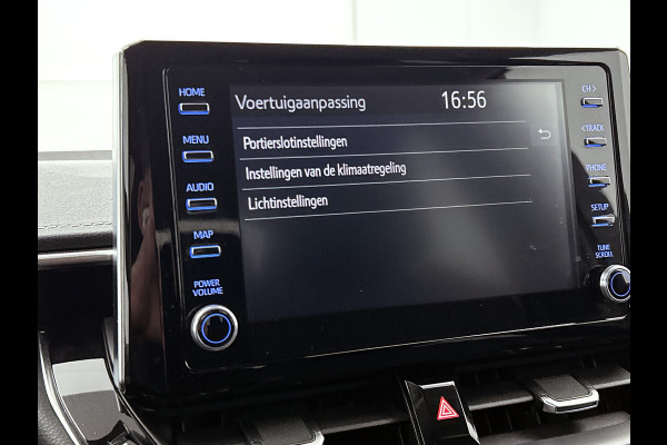 Toyota Corolla 1.8 Hybrid Executive Sedan / Leder / Navigatie / Xenon / Pdc.V+A / Airco-ecc./ Radio multimedia / Apk 03-2027