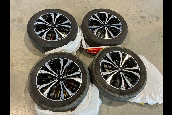 Ford Kuga 2.5 PHEV ST-Line X 225pk Afneembare Trekhaak | Panorama dak | Adaptieve Cruise | Winterpack | Elektrische Achterklep | Dealer onderhouden