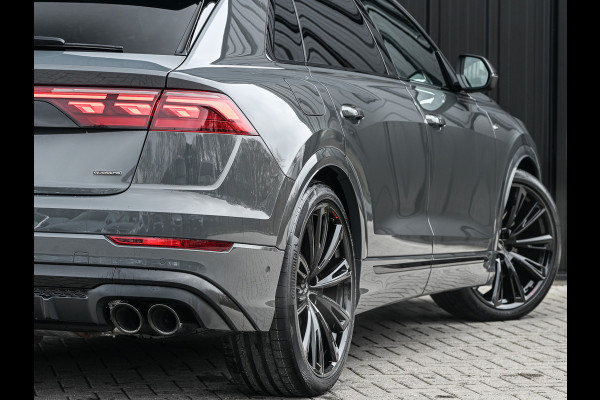 Audi Q8 60 TFSI e quattro | Audi Exclusive | B&O Advanced | S-seats met massage | Soft close | Adaptive cruise | Carbon inleg | Ambiance interieur | 360 camera | Verwarmbaar stuurwiel | Trekhaak