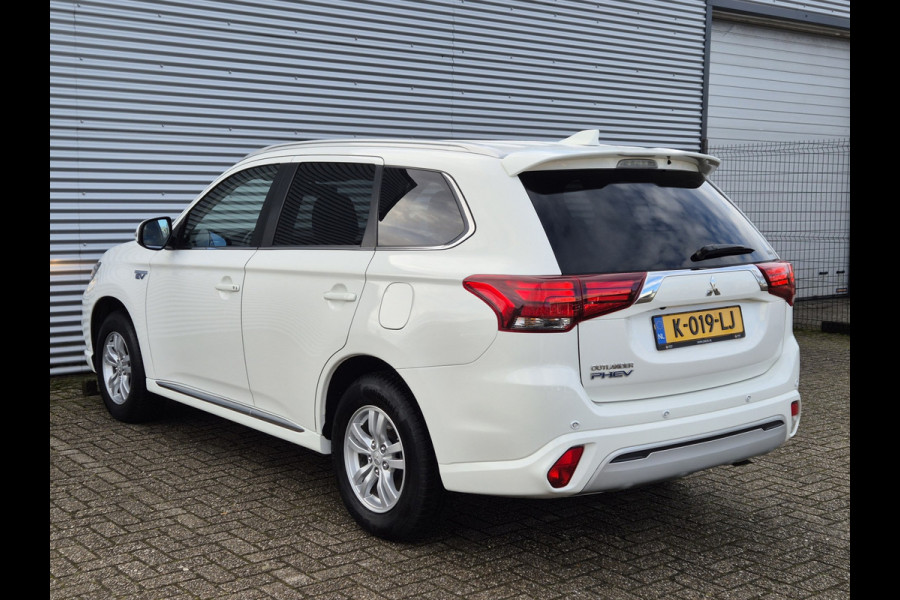 Mitsubishi Outlander 2.4 PHEV Pure Trekhaak Navi