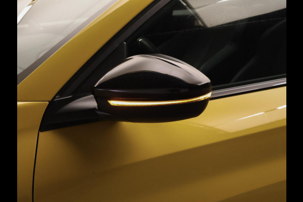 Peugeot 208 1.2 PureTech GT-line Sport (APPLE CARPLAY,NAVI,CAMERA,DIGITAL COCKPIT,CLIMATE,CRUISE,GETINT,SPORTSTOELEN,LM VELGEN)