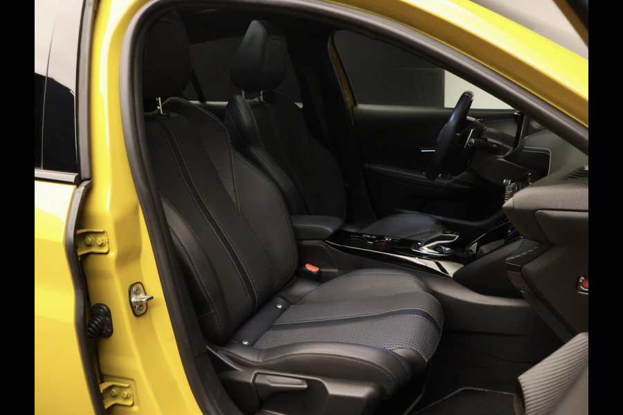 Peugeot 208 1.2 PureTech GT-line Sport (APPLE CARPLAY,NAVI,CAMERA,DIGITAL COCKPIT,CLIMATE,CRUISE,GETINT,SPORTSTOELEN,LM VELGEN)