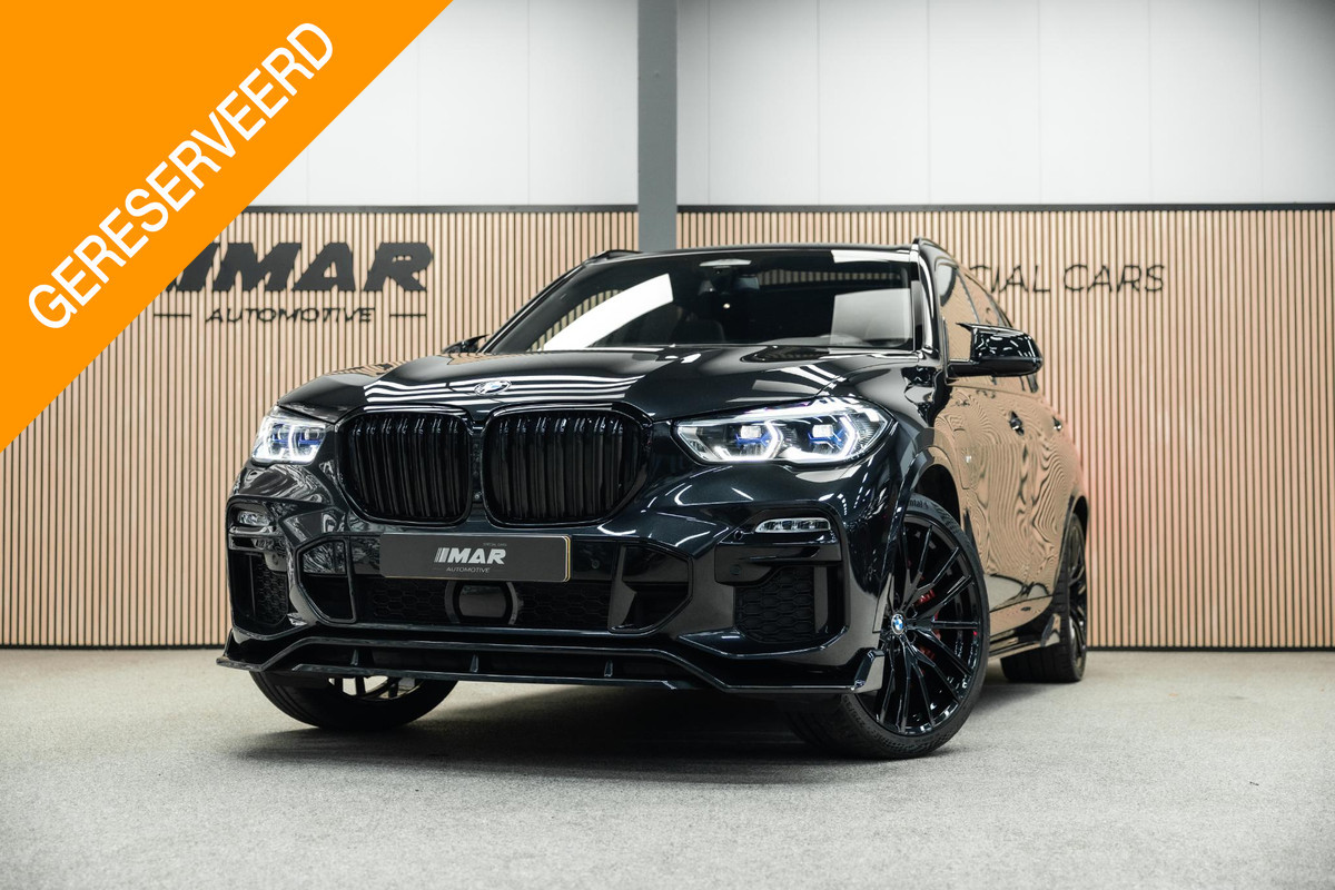 BMW X5 xDrive45e High Executive | M uitgevoerd | Stoelmassage | Sky Lounge | Head-Up | Carbon |
