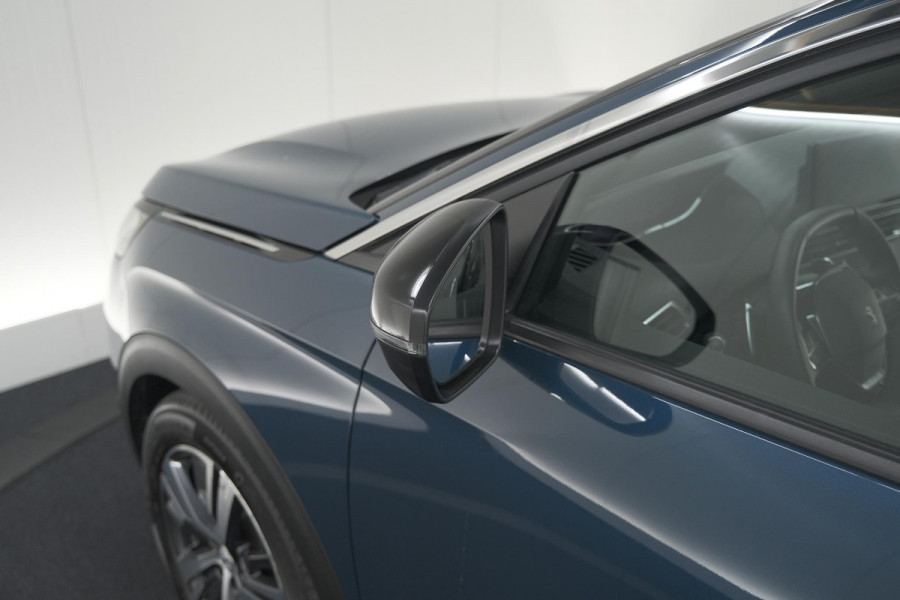 Peugeot 3008 1.6 HYbrid 225 Active Pack Business | Camera | Adaptieve Cruise Control | Dodehoekdetectie | Apple Carplay