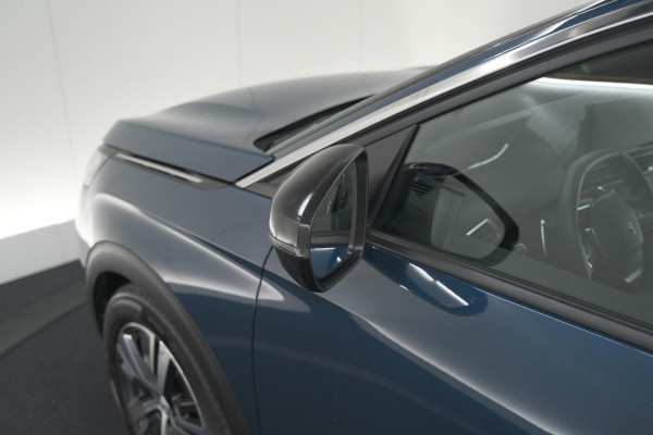Peugeot 3008 1.6 HYbrid 225 Active Pack Business | Camera | Adaptieve Cruise Control | Dodehoekdetectie | Apple Carplay