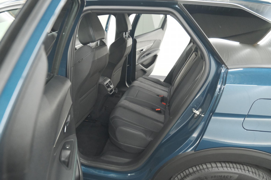 Peugeot 3008 1.6 HYbrid 225 Active Pack Business | Camera | Adaptieve Cruise Control | Dodehoekdetectie | Apple Carplay