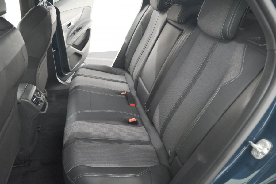 Peugeot 3008 1.6 HYbrid 225 Active Pack Business | Camera | Adaptieve Cruise Control | Dodehoekdetectie | Apple Carplay