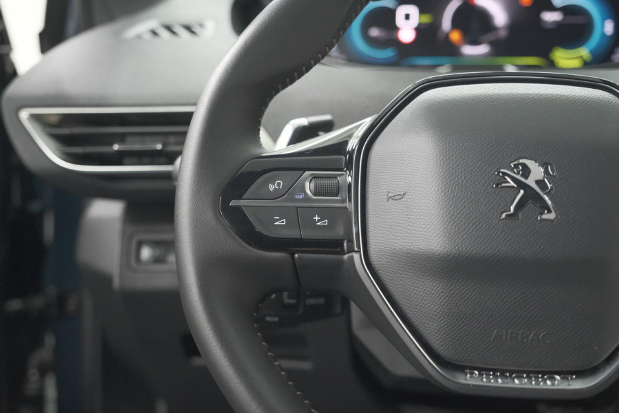 Peugeot 3008 1.6 HYbrid 225 Active Pack Business | Camera | Adaptieve Cruise Control | Dodehoekdetectie | Apple Carplay
