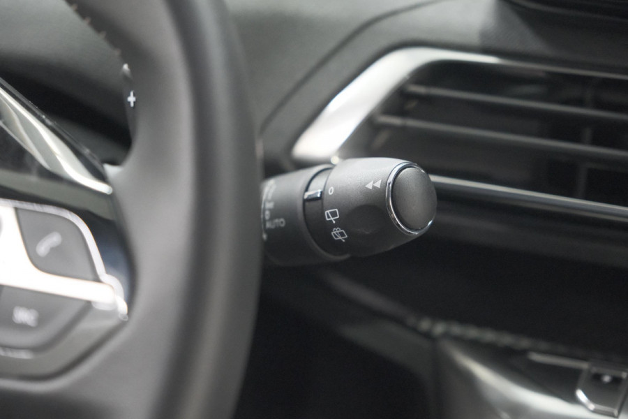 Peugeot 3008 1.6 HYbrid 225 Active Pack Business | Camera | Adaptieve Cruise Control | Dodehoekdetectie | Apple Carplay