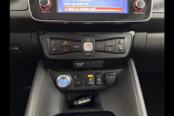 Nissan Leaf Acenta 40 kWh (INCL-BTW) Aut. *HEATPUMP | ADAPTIVE-CRUISE | KEYLESS | TOPVIEW | NAVI-FULLMAP | BLINDSPOT | DAB+ | HEATED-COMFORTSEATS | DIGI-COCKPIT | PRIVACYGLASS | 16"ALU*