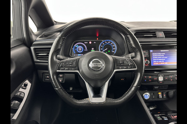 Nissan Leaf Acenta 40 kWh (INCL-BTW) Aut. *HEATPUMP | ADAPTIVE-CRUISE | KEYLESS | TOPVIEW | NAVI-FULLMAP | BLINDSPOT | DAB+ | HEATED-COMFORTSEATS | DIGI-COCKPIT | PRIVACYGLASS | 16"ALU*