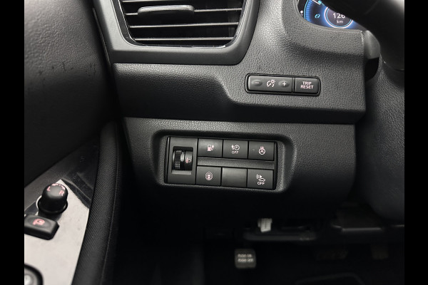 Nissan Leaf Acenta 40 kWh (INCL-BTW) Aut. *HEATPUMP | ADAPTIVE-CRUISE | KEYLESS | TOPVIEW | NAVI-FULLMAP | BLINDSPOT | DAB+ | HEATED-COMFORTSEATS | DIGI-COCKPIT | PRIVACYGLASS | 16"ALU*