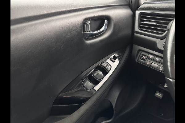 Nissan Leaf Acenta 40 kWh (INCL-BTW) Aut. *HEATPUMP | ADAPTIVE-CRUISE | KEYLESS | TOPVIEW | NAVI-FULLMAP | BLINDSPOT | DAB+ | HEATED-COMFORTSEATS | DIGI-COCKPIT | PRIVACYGLASS | 16"ALU*