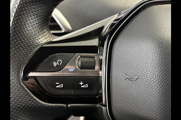 Peugeot 3008 1.2 PureTech GT Alcantara | Stoelverwarming | Navigatie | Elektrische achterklep | Dodehoekdetectie | Achteruitrijcamera