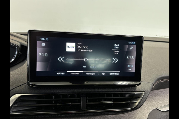 Peugeot 3008 1.2 PureTech GT Alcantara | Stoelverwarming | Navigatie | Elektrische achterklep | Dodehoekdetectie | Achteruitrijcamera