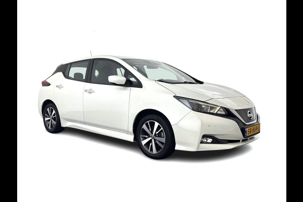 Nissan Leaf Acenta 40 kWh (INCL-BTW) Aut. *HEATPUMP | ADAPTIVE-CRUISE | KEYLESS | TOPVIEW | NAVI-FULLMAP | BLINDSPOT | DAB+ | HEATED-COMFORTSEATS | DIGI-COCKPIT | PRIVACYGLASS | 16"ALU*