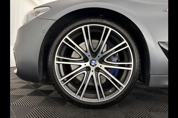 BMW 5 Serie Touring 540i xDrive M-Sportpack High Executive Aut. *PANO | LEATHER | FULL-LED | ADAPTIVE-CRUISE | DIGI-COCKPIT | MEMORY-PACK | BLINDSPOT | TOPVIEW | HARMAN/KARDON | KEYLESS | DIGI-COCKPIT | HEATED-COMFORTSEATS | AMBIENTLIGHT | HEAD-UP |