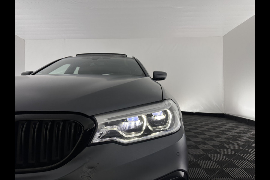 BMW 5 Serie Touring 540i xDrive M-Sportpack High Executive Aut. *PANO | LEATHER | FULL-LED | ADAPTIVE-CRUISE | DIGI-COCKPIT | MEMORY-PACK | BLINDSPOT | TOPVIEW | HARMAN/KARDON | KEYLESS | DIGI-COCKPIT | HEATED-COMFORTSEATS | AMBIENTLIGHT | HEAD-UP |