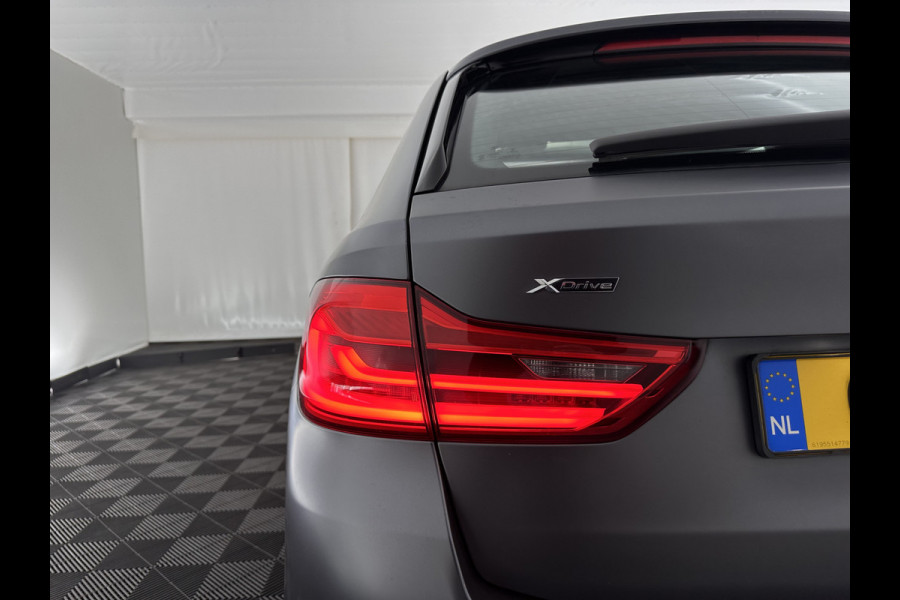 BMW 5 Serie Touring 540i xDrive M-Sportpack High Executive Aut. *PANO | LEATHER | FULL-LED | ADAPTIVE-CRUISE | DIGI-COCKPIT | MEMORY-PACK | BLINDSPOT | TOPVIEW | HARMAN/KARDON | KEYLESS | DIGI-COCKPIT | HEATED-COMFORTSEATS | AMBIENTLIGHT | HEAD-UP |