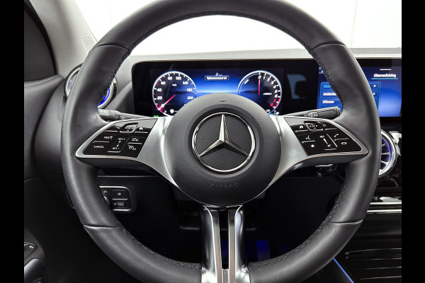 Mercedes-Benz GLA 250 e Plug-In Hybride Trekhaak | Distronic | Sfeerverlichting | Stuur en Stoelverwarming | Ledkoplampen Inclusief 24 maanden MB Certified garantie voor Europa.