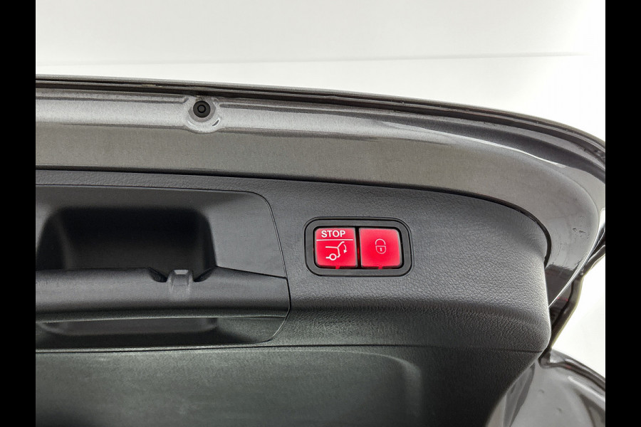 Mercedes-Benz GLA 250 e Plug-In Hybride Trekhaak | Distronic | Sfeerverlichting | Stuur en Stoelverwarming | Ledkoplampen Inclusief 24 maanden MB Certified garantie voor Europa.