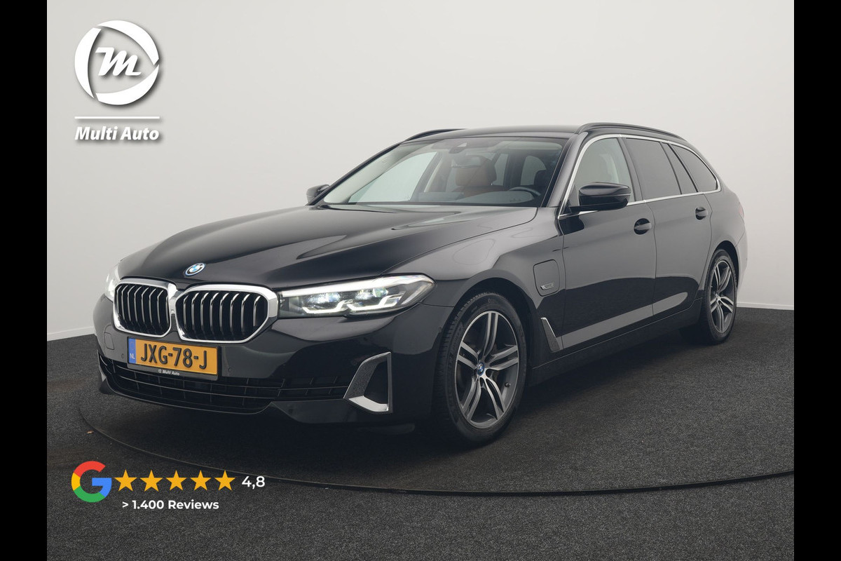 BMW 5 Serie Touring 530e Luxury Line Plug In Hybrid 293pk Dealer O.H PHEV | Trekhaak Af Fabriek | Camera | Comfortstoelen Memory & Verwarmd | Cruise Control | Apple Carplay | Navigatie | Virtual | DAB | 18" L.M | BMW LED |