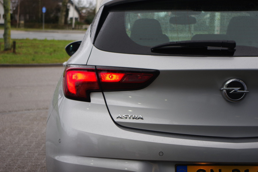 Opel Astra 1.0 105 PK Online Edition, Climate Control, Navigatie, Parkeersensoren achter