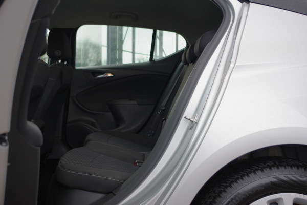 Opel Astra 1.0 105 PK Online Edition, Climate Control, Navigatie, Parkeersensoren achter