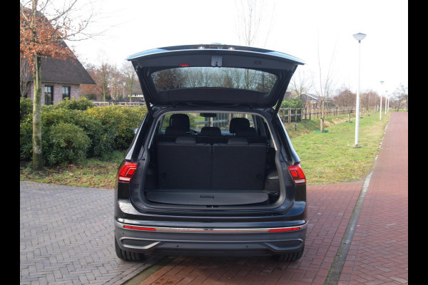 Volkswagen Tiguan Allspace 1.5 TSI Life Business 7p. | Camera | Apple Carplay | Cruise Control | 20 inch |