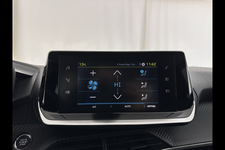 Peugeot e-208 EV Allure Pack 50 kWh (3-Fase-11kW) {SOH-89%} Aut.*HEATPUMP | LEATHER-FABRIC | FULL-LED | DIGI-COCKPIT | BLINDSPOT | CAMERA | AMBIENTLIGHT | NAVI-FULLMAP | LANE-ASSIST | KEYLESS | DAB | PRIVACYGLASS | HEATED-SPORTSEATS | CARPLAY | 16"ALU
