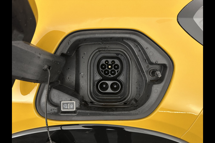 Peugeot e-208 EV Allure Pack 50 kWh (3-Fase-11kW) {SOH-89%} Aut.*HEATPUMP | LEATHER-FABRIC | FULL-LED | DIGI-COCKPIT | BLINDSPOT | CAMERA | AMBIENTLIGHT | NAVI-FULLMAP | LANE-ASSIST | KEYLESS | DAB | PRIVACYGLASS | HEATED-SPORTSEATS | CARPLAY | 16"ALU